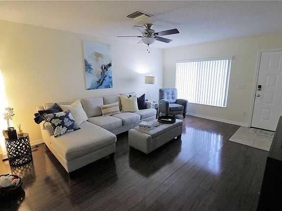 3rd image of 1909 Fluorshire Dr