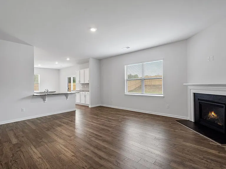 340 Fenwick Dr — Photo 9