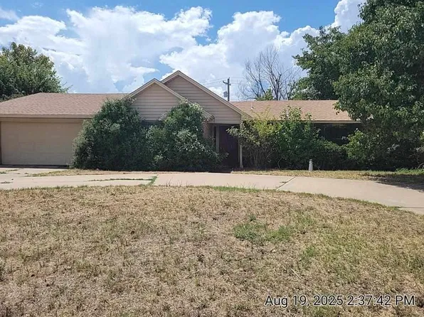 909 Cambridge Dr, Altus, OK 73521