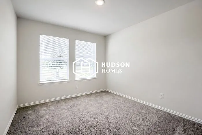 120 Kainos St — Photo 7