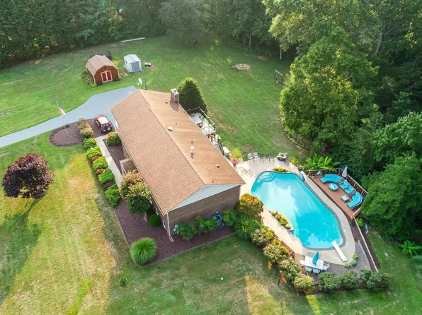 3131 Ashwood Dr, Dunkirk, MD 20754