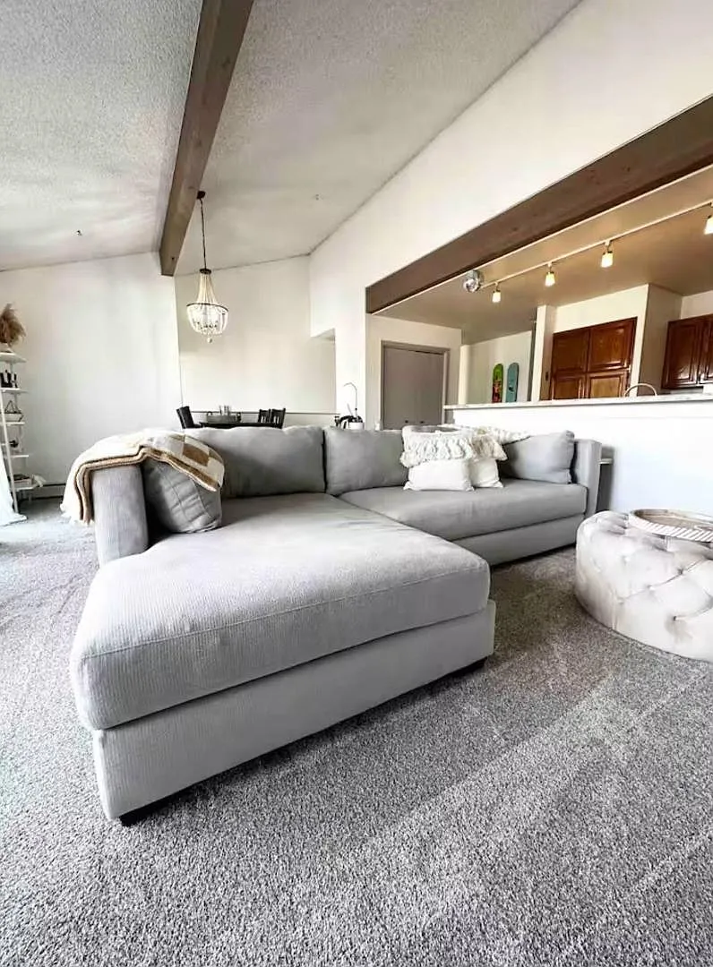 385 Explorer Ct — Photo 3