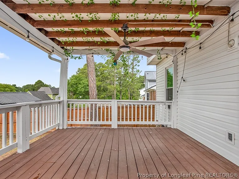 1928 Daphne Cir — Photo 29