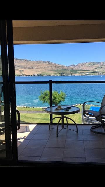 1st image of 100 Lake Chelan Shores Dr