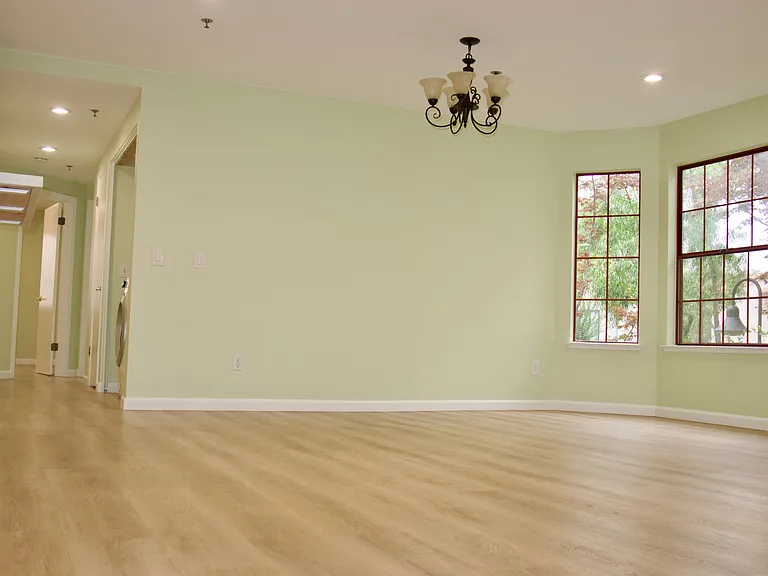 10198 Danube Dr — Photo 1