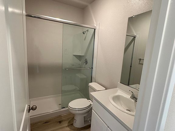 4th image of 8136 Pasadena Dr