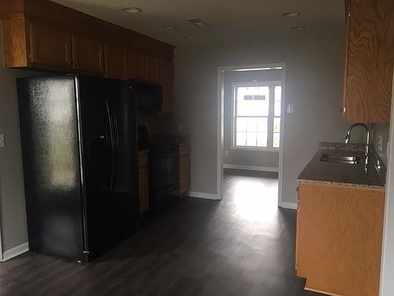 2nd image of 3535 Drayton Dr