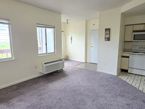 5th image of 850 Atlantic St Unit 212