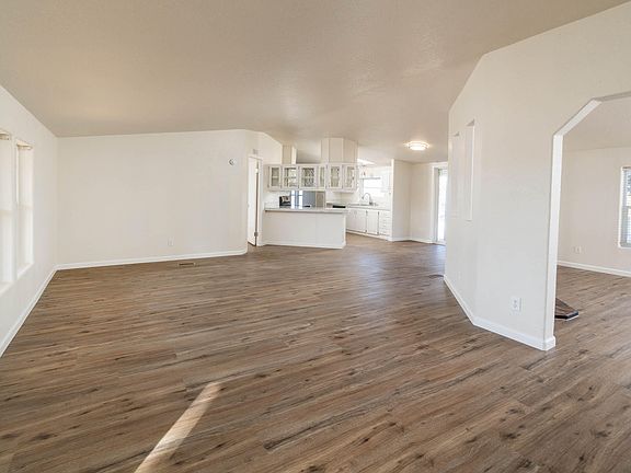 3rd image of 10113 SE Ridge View Rd