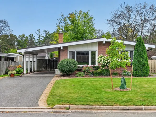 1296 Hudson St, Peterborough, ON K9H 6Z8