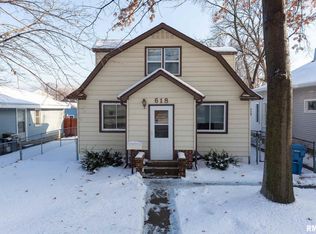 618 2nd Ave #A, East Moline, IL 61244
