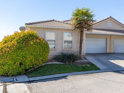 2056 E Middleton Dr UNIT 19, St George, UT, 84770