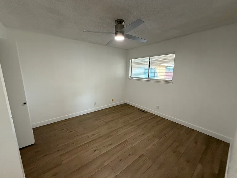 6620 N Sierra Vista Ave — Photo 10