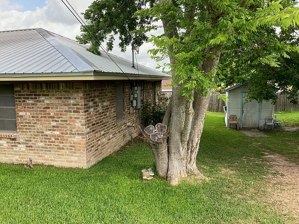 2nd image of 808 W Wilkins St