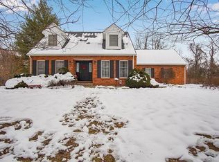 614 Birch Ln, Maryville, IL