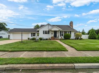 54 N 15th Ave, Manville, NJ 08835