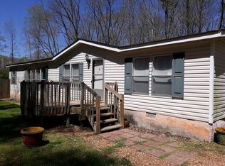 5 Lakeview Ct, Temple, GA 30179