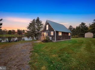 196 Woodchopper Ln, Springville, PA 18844