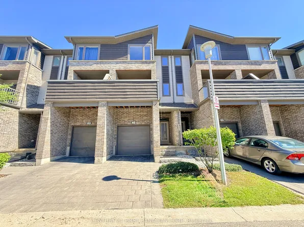 1960 Dalmagarry Rd #208, London, ON N6G 0T8