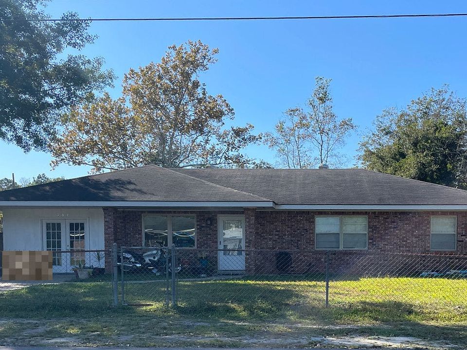 401 Clark St, Picayune, MS 39466 Zillow