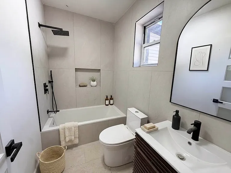 75 Stewart St #1 — Photo 4