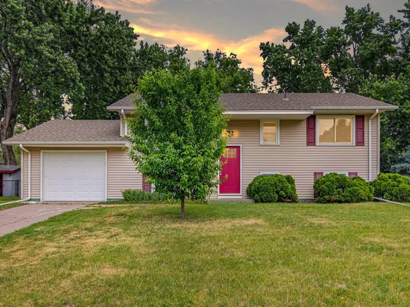 2533 103rd Ave NW, Coon Rapids, MN 55433