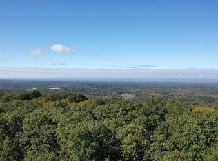 576-576V Ridge Rd, Wilbraham, MA 01095