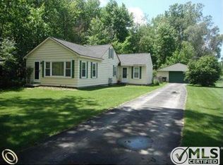 6674 Edwards Rd, Van Buren Township, MI 48111