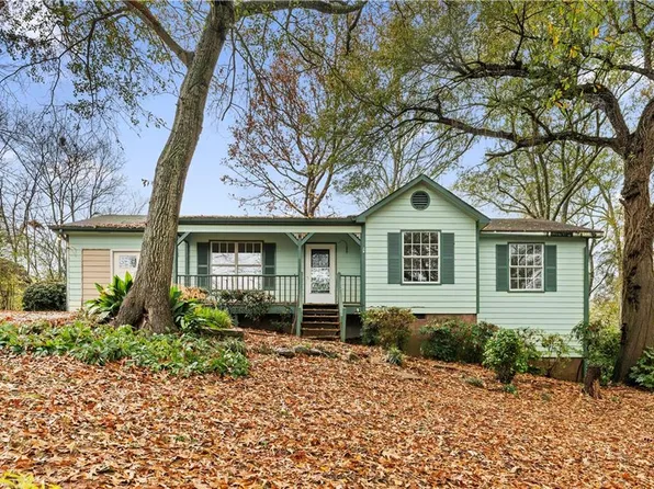 6 Highpoint Ct, Cartersville, GA 30120