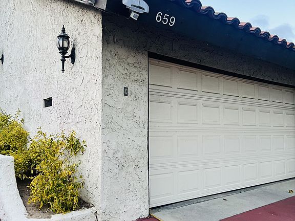 side of house, garage with motion sensor
