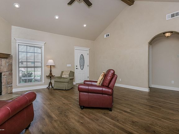 4th image of 9003 Buccola Ave