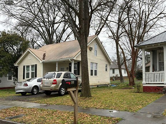 2nd image of 478 Clearwater St