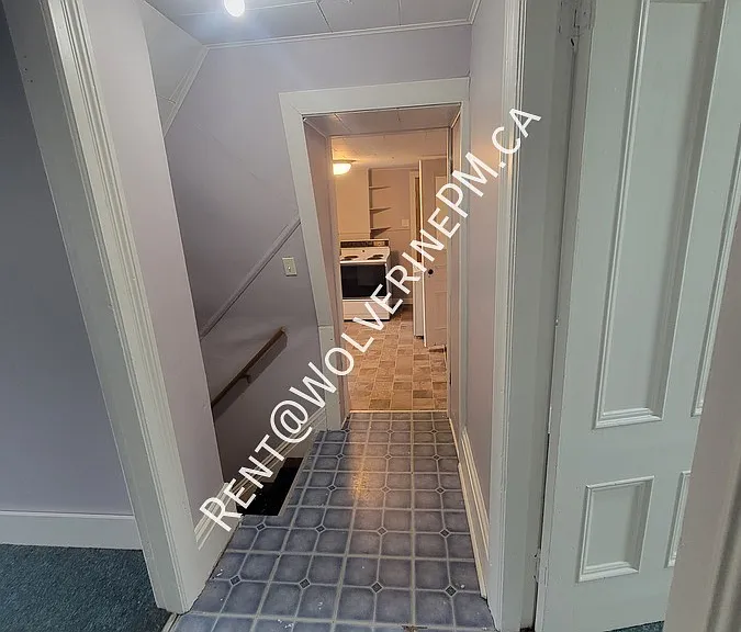 409 Pleasant St #B — Photo 14