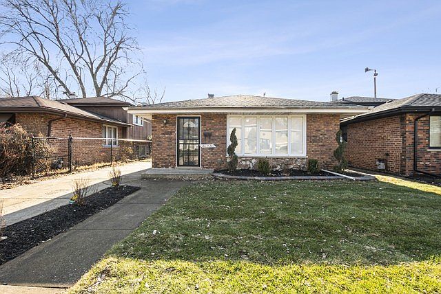 1st image of 505 E 146th St