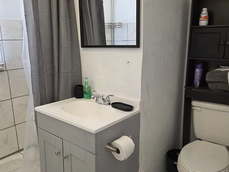 708 Monterrey St — Photo 11