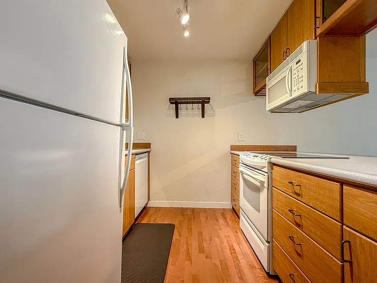 7309 Sand Point Way NE #B839 — Photo 6
