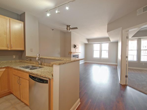 620 Main St N APT 215, Stillwater, MN 55082