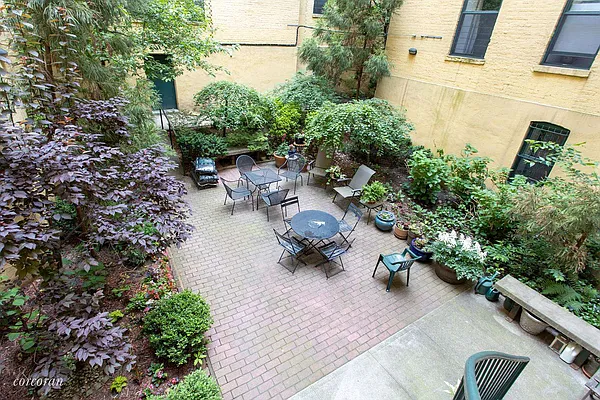 Sold by Corcoran | media 19