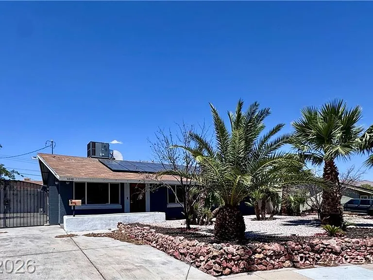 4248 Montdale Ave — Photo 2