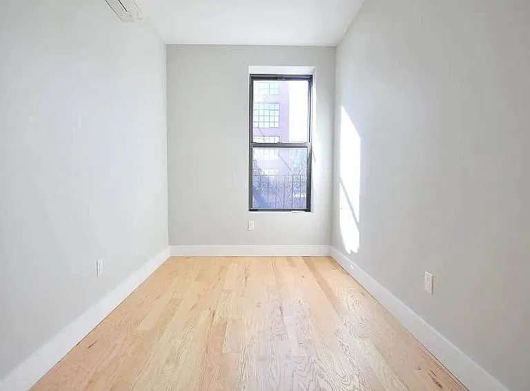 565 Saint Johns Pl #3A — Photo 2
