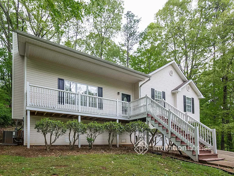 3669 N Hampton Dr NW — Photo 3