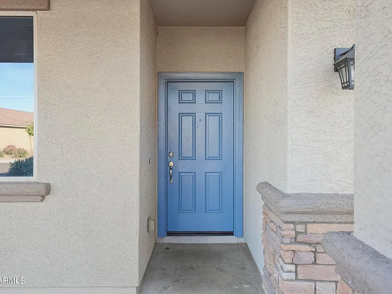 7135 W Rancho Dr — Photo 4