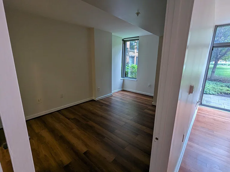 475 K St NW — Photo 7