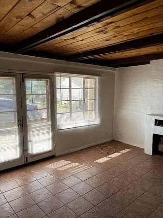 1 bed, 850 sqft, $1,250 — Photo 2