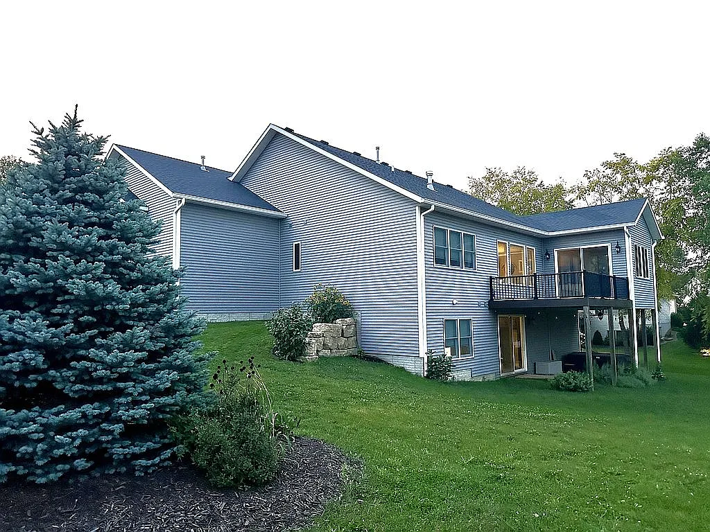 4091 Wyndham Dr photo 1
