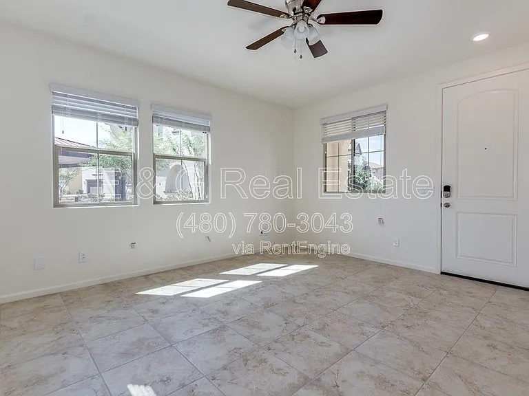 3210 S Mingus Dr — Photo 2