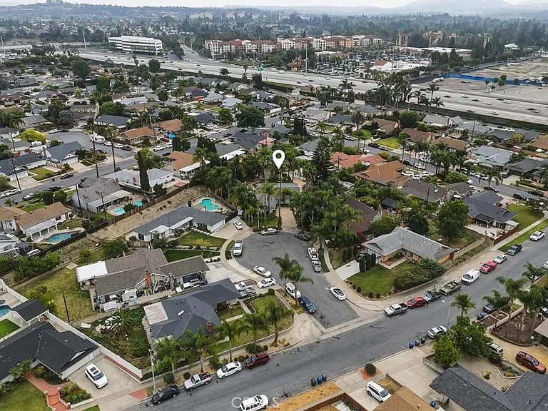 24092 Gemwood Dr — Photo 41