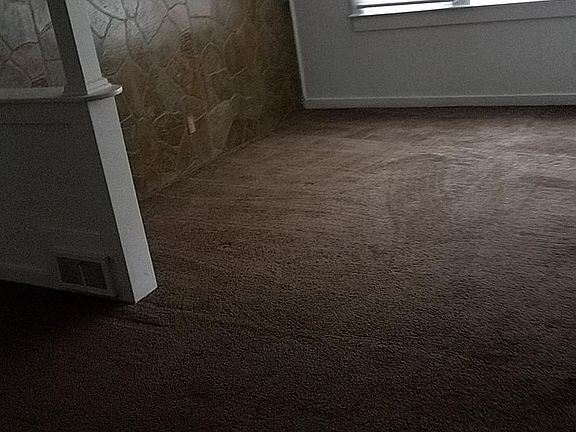 3rd image of 842 Maplewood Ave