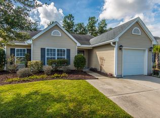 215 Avonshire Dr, Summerville, SC 29483