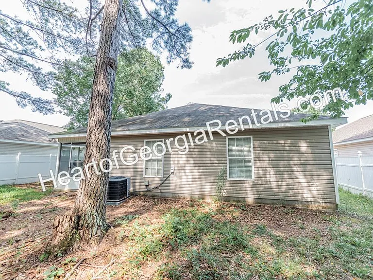 1210 Johnson Rd — Photo 32